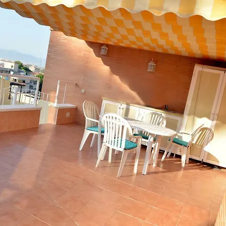 Valyari Playamar Apartament *